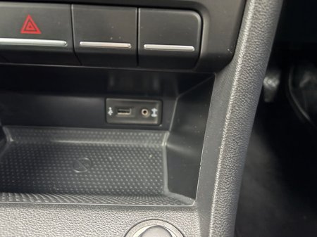 2016 Volkswagen Beetle 1.2 TSI 105HP BEETLE €13,950 thumbnail