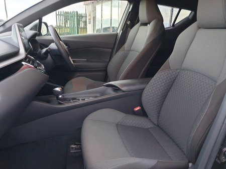 2020 Toyota C-HR - thumbnail 12