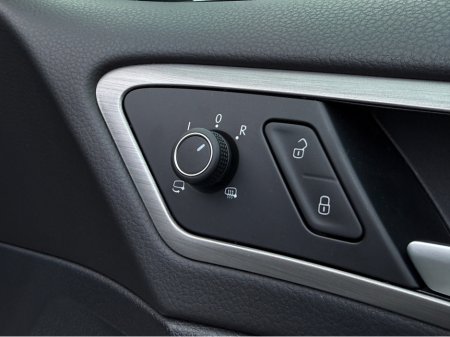 2016 Volkswagen Golf ( 162 REG 1.2 TSI COMFORTLINE PRIVACY GLASS REV CAMERA ALLOYS STUNNING CAR LOW TAX BAND ` €13,950 thumbnail