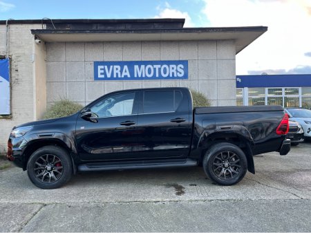 2023 Toyota Hilux GR SPORT AUTOMATIC 2.4 DIESEL //LOW MILES//HIGH SPEC//360 PARKING CAMERAS//KEYLESS ENTRY//ADAPTIVE CRUISE CONTROL// thumbnail