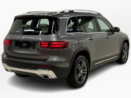 2025 Mercedes-Benz GLB - thumbnail 3