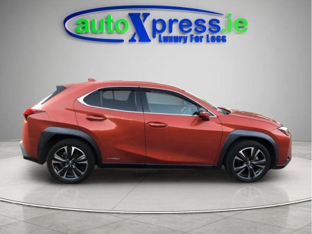 2019 Lexus UX 250 H VERSION L , Reversing camera, Low mileage thumbnail