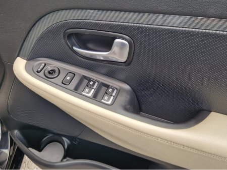 2019 Kia Carens OR RONDO GSE 5DR €16,000