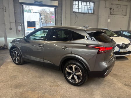 2023 Nissan Qashqai - thumbnail 2