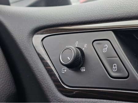 2014 Volkswagen Golf - thumbnail 14