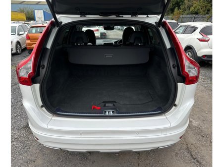 2016 Volvo XC60 - thumbnail 9