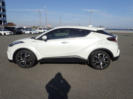 2018 Toyota C-HR - thumbnail 4