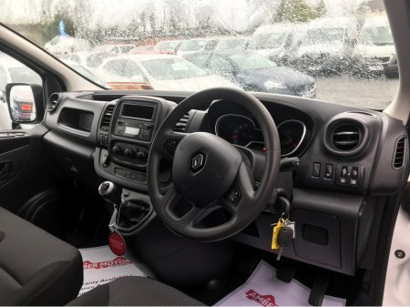 2021 Renault Trafic - thumbnail 31