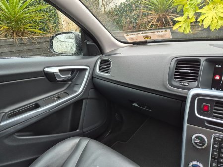 2015 Volvo V60 1.6 PETROL AUTO / LUX SPEC / LOW MILEAGE / TAX €400 (152 REG ) €12,950 thumbnail