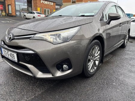 2017 Toyota Avensis 1.6 D-4D Luna Navi Saloon €10,500