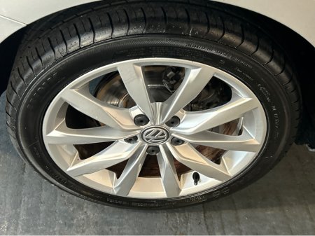 2016 Volkswagen Golf HIGHLINE 1.6 TDI MANUAL 5SPEED 110HP 5 5DR NEW NCT €11,900 thumbnail