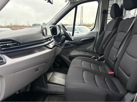 2025 Maxus Deliver 9 PV LH FWD BASE EVIE €27,950 thumbnail