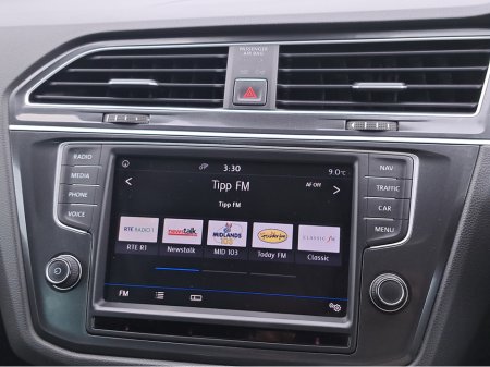 2017 Volkswagen Tiguan 2.0 Diesel SE Nav Model Bluemotion 150 BHP. thumbnail