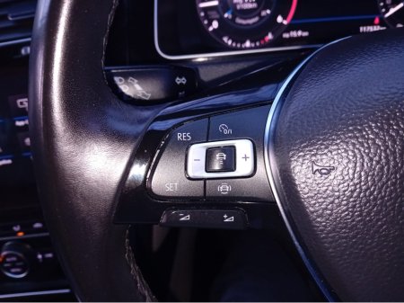 2019 Volkswagen Golf - thumbnail 24