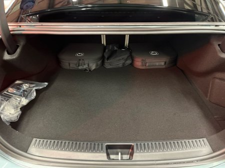 2026 Mercedes-Benz E Class E 300 e AMG Line Plus | Heated Seats, 360-degree Reversing Camera, Sports Seats thumbnail