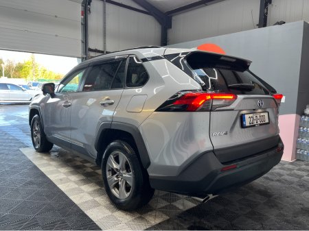 2022 Toyota Rav4 2022 TOYOTA RAV4 HYBRID X 2.5 AUTOMATIC / CRUISE CONTROL / REVERSE CAMERA thumbnail