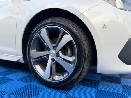 2019 Peugeot 308 - thumbnail 10