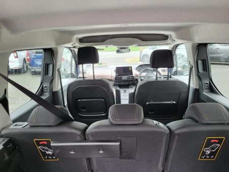 2023 Peugeot Rifter HORIZON 7 SEAT AUTO TAXI €54,995 thumbnail