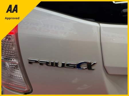 2016 Toyota Prius - thumbnail 10