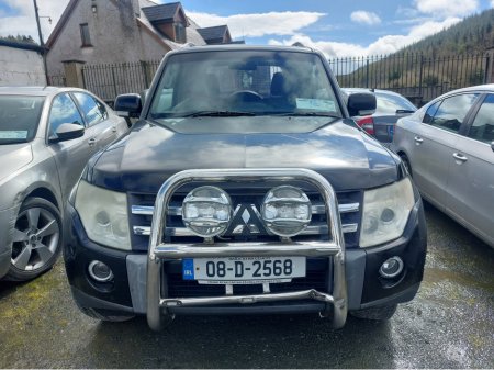 2008 Mitsubishi Pajero - thumbnail 1