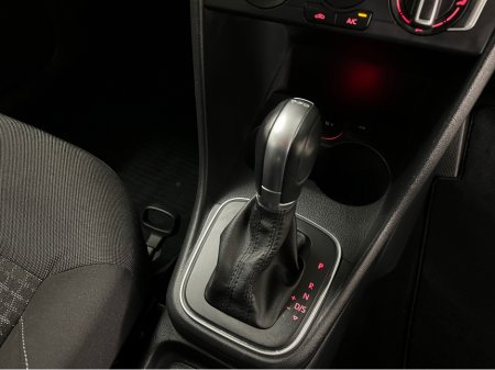 2014 Volkswagen Polo - thumbnail 38