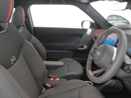 2025 MINI Hatch Cooper E €38,900 thumbnail