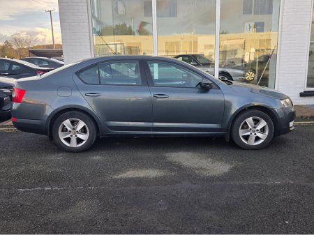 2015 Skoda Octavia AMBITION 1.6 TDI 90HP 5 5DR €7,490