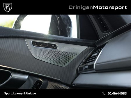 2023 Volvo XC90 T8 Ultimate Dark 7 Seat AWD €67,900 thumbnail