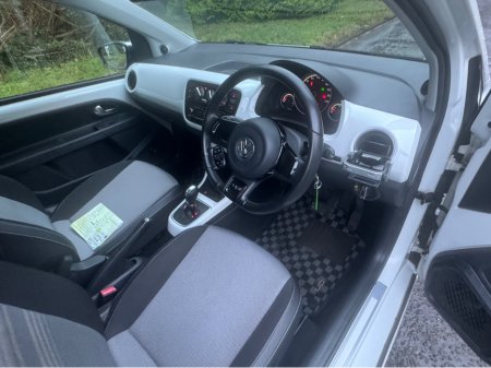 2014 Volkswagen up! 1.0 3DR … AUTOMATIC €7,499