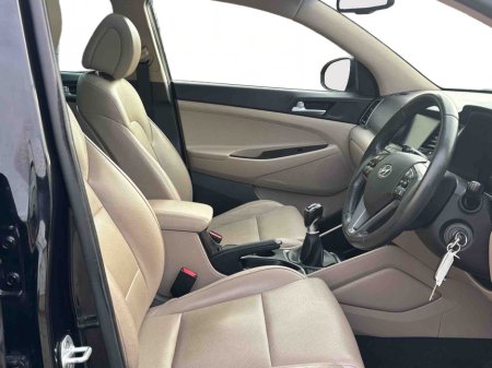 2016 Hyundai Tucson PREMIUM 5DR €12,950 thumbnail