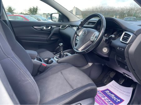 2015 Nissan Qashqai 1.5 DSL SV 4DR LOW KM €8,450 thumbnail