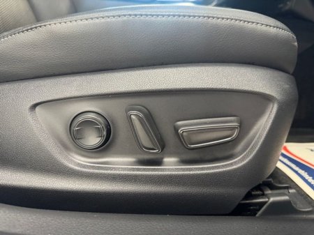 2020 Toyota Camry - thumbnail 21