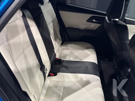 2016 Toyota Auris HYBRID G PACKAGE - BEIGE/BLACK FULL LEATHER INTERIOR - FACTORY ALLOYS - REVERSE CAMERA €13,950 thumbnail