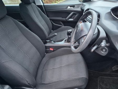 2015 Peugeot 308 1.6 HDI 92 bhp Access €6,999 thumbnail