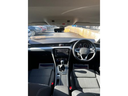 2022 Volkswagen Passat - thumbnail 6