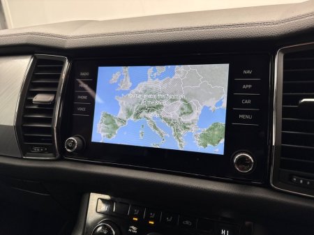 2024 Skoda Kodiaq 2.0TDI DSG AMB *5.9% APR* €90 PER WEEK ON PCP €46,995 thumbnail