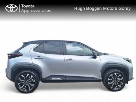 2023 Toyota Yaris Cross Hybrid Luna Sport €30,950