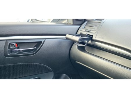 2013 Suzuki Swift - thumbnail 21