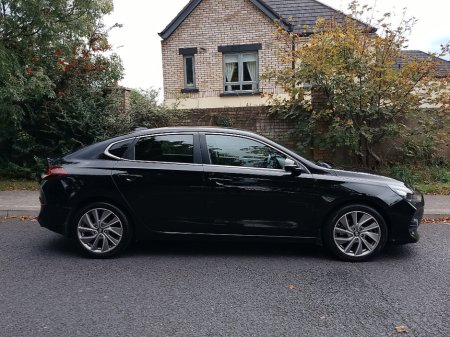2019 Hyundai i30 i 30 Fastback 5DR €13,950