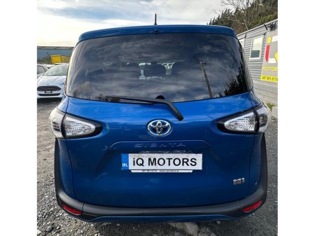 2016 Toyota Sienta 1.5 Petrol Hybrid Petrol 7 Seater Fresh Import €12,995 thumbnail