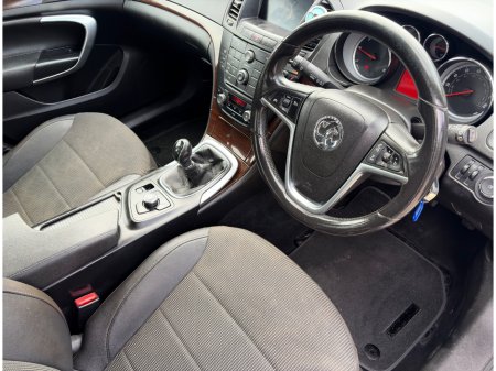 2011 Vauxhall Insignia - view 4