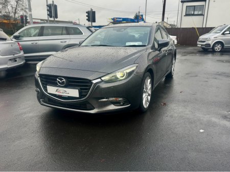 2017 Mazda Mazda3 2.2 D 150PS PLATINUM 4DR €8,950 thumbnail