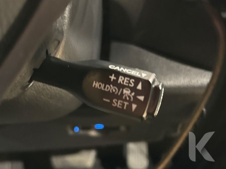 2020 Toyota C-HR 1.8 HYBRID AUTOMATIC - G PACKAGE - BROWN HALF LEATHER - FACTORY ALLOYS - CRUISE CONTROL - REVERSE CAMERA €22,950 thumbnail