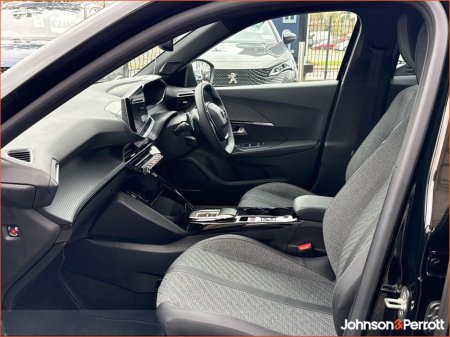 2025 Peugeot 2008 - thumbnail 3