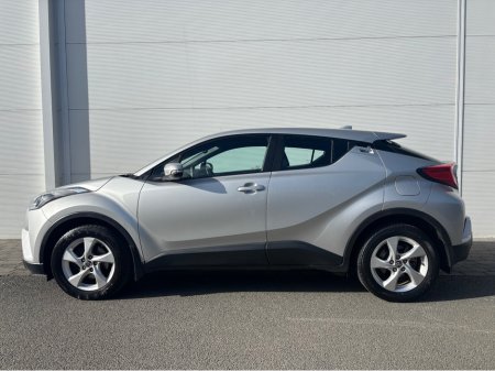 2018 Toyota C-HR 1.2T LUNA 4DR €17,495 thumbnail