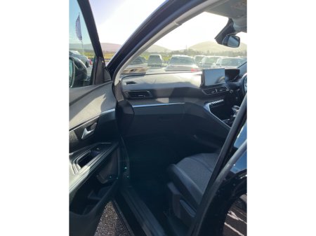 2021 Peugeot 5008 1.5 BlueHDi 130bhp Allure thumbnail