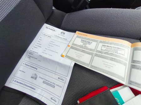 2018 Citroen C3 - thumbnail 16