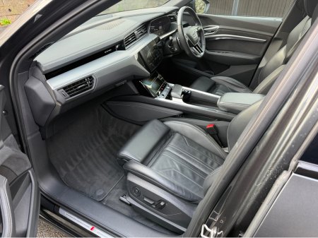 2022 Audi e-tron 55 S LINE QUATTRO COUPE//SUPERB SPEC//VERY LOW MILEAGE//IMMACULATE CONDITION//AUDI HISTORY//SIMI AND AA DEALER €34,450 thumbnail