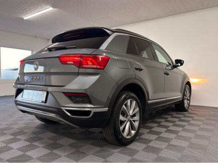 2019 Volkswagen T-Roc DESIGN TDI €18,950 thumbnail