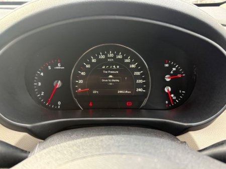 2016 Kia Sorento - thumbnail 17